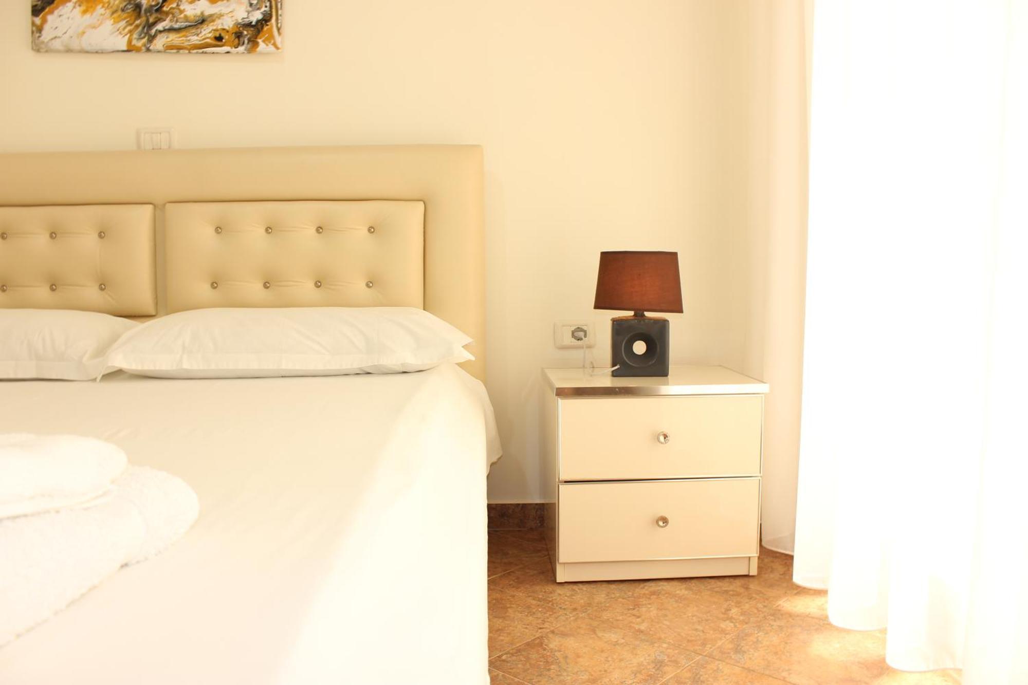 Megrooms Saranda Extérieur photo